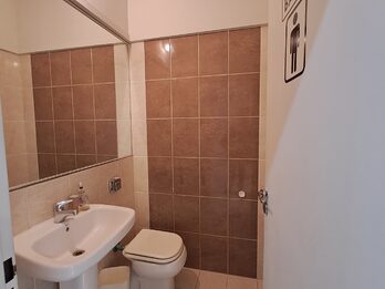 Oficina/Local con Cochera y Terraza – Excelente Renta