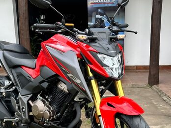 Honda CB 300 Twister