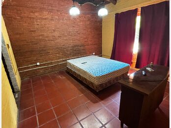ESTILO COLONIAL RÚSTICO 1.200 m² | ACCESO NORTE – ZONA SEMINARIO