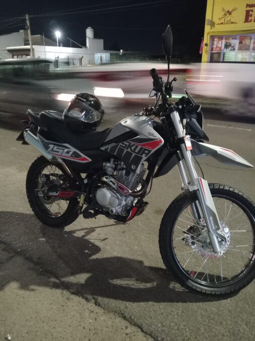 Vendo permuto por 250cc