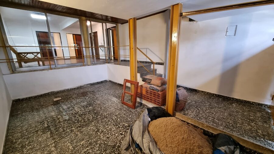 ALQUILER CASA 3 Dormitorios - Zona Av. Almafuerte y Artiga -