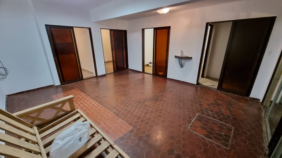 ALQUILER CASA 3 Dormitorios - Zona Av. Almafuerte y Artiga -