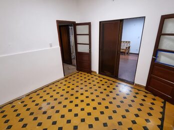ALQUILER CASA 3 Dormitorios - Zona Av. Almafuerte y Artiga -