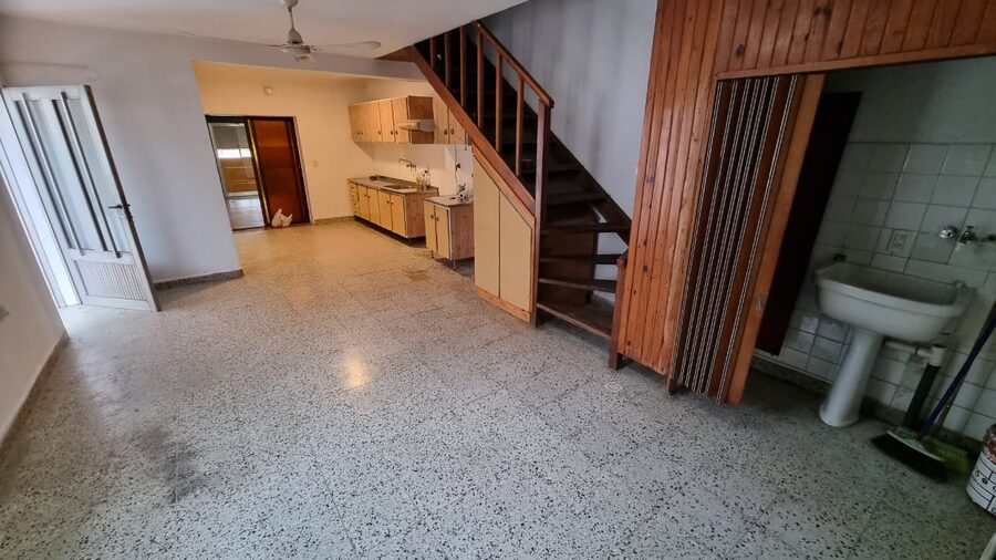 ALQUILER CASA 3 Dormitorios - Zona Av. Almafuerte y Artiga -