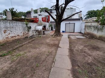 ALQUILER CASA 3 Dormitorios - Zona Av. Almafuerte y Artiga -