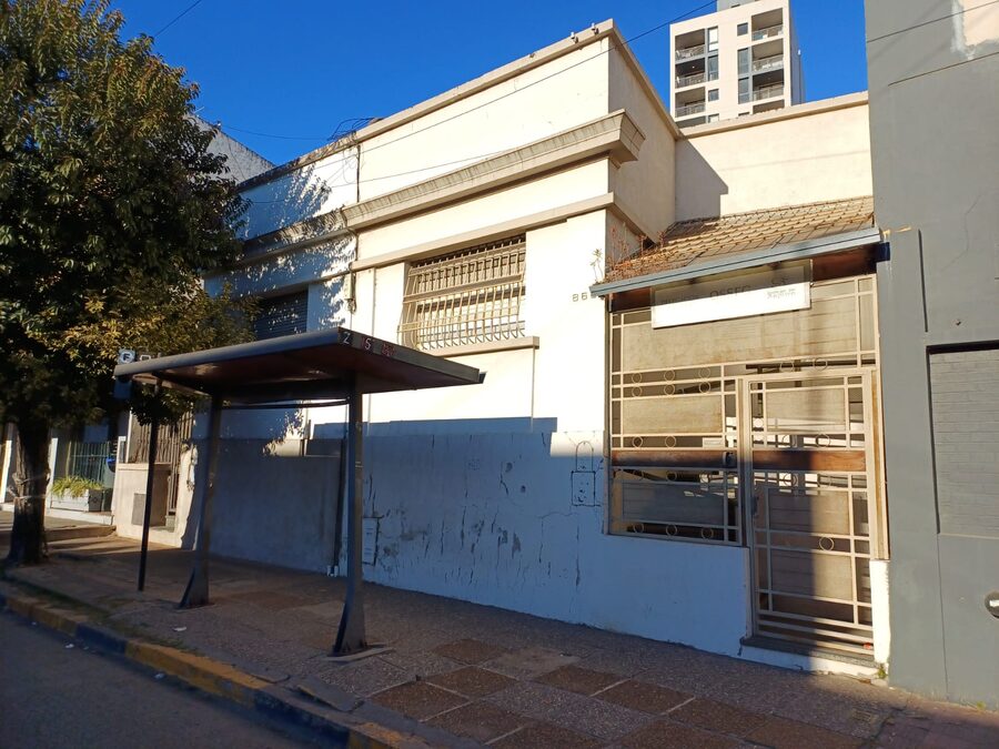 VENTA CASA 2 Dormitorios Echague al 800