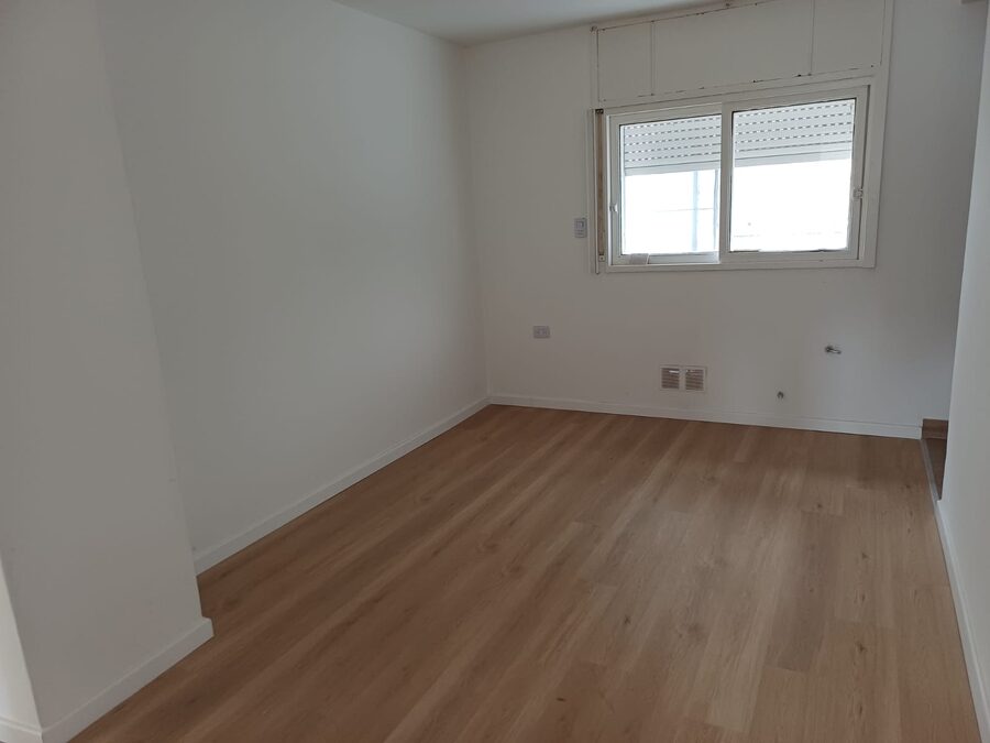 VENTA y/o ALQUILER DPTO. 3 Dormitorios y Cochera - Zona CENTRO -