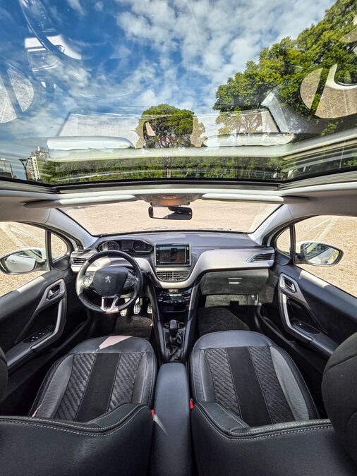 Peugeot 208 Feline 2018