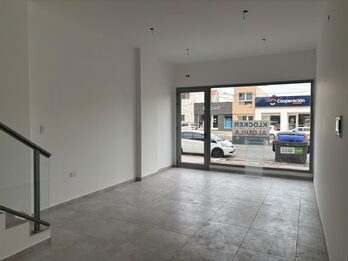 Local comercial calle ramirez