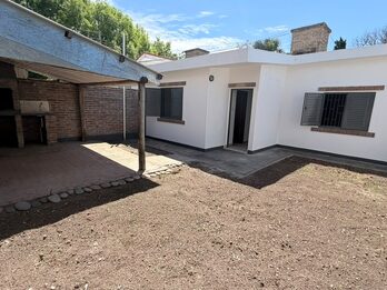 ALQUILO HERMOSA CASA ZONA PARACAO