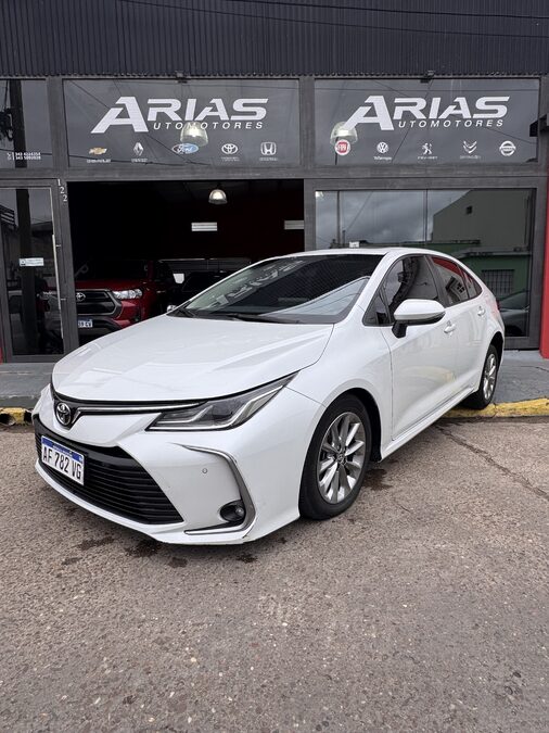Corolla impecable permuto y financio