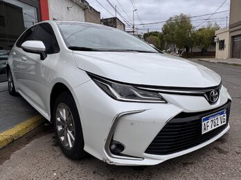 Corolla impecable permuto y financio