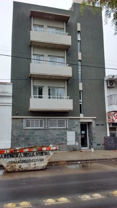 PARTICULAR ALQUILA MONOAMBIENTE LAURENCENA 188