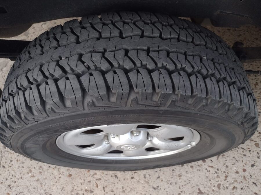HILUX 4x4 DX 2.5 mod 2006