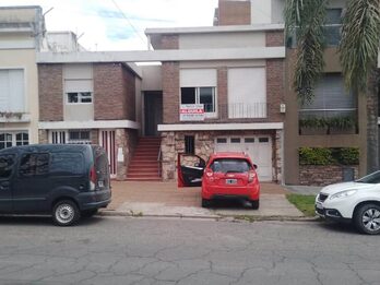 ALQUILO CASA DE 2 DORMITORIOS ZONA PARQUE