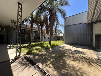 ALQUILER - GALPÓN Y OFICINAS zona Blas Parera y Brown