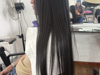 Estas preparando tu pelo para el verano?  Acá trabajamos con los mejores productos