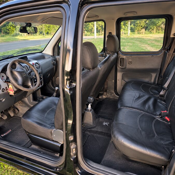 PEUGEOT PARTNER PATAGONICA 1.6 HDI VTC 8v - AÑO 2.013