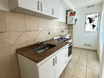 VENDO DEPARTAMENTO 1 DORMITORIO CON COCHERA.