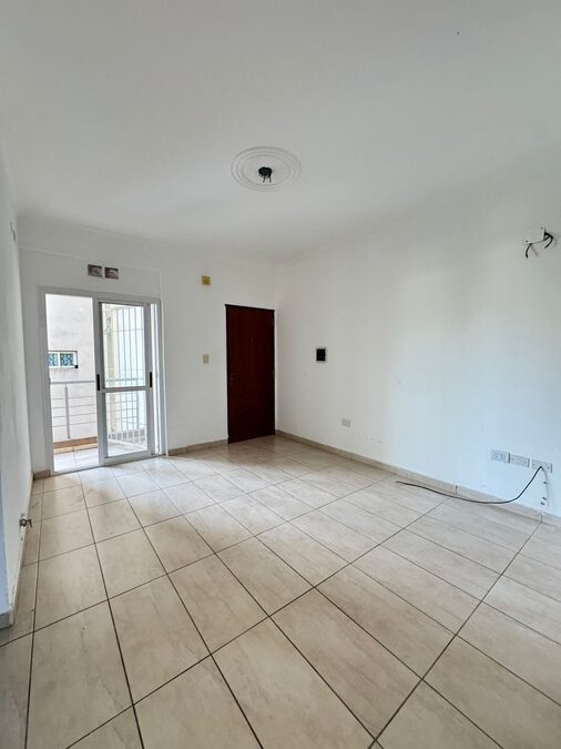 VENDO DEPARTAMENTO 1 DORMITORIO CON COCHERA.