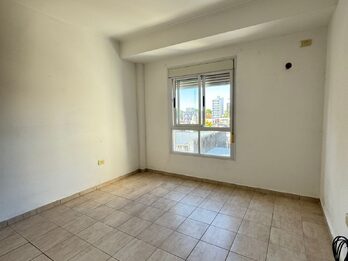 VENDO DEPARTAMENTO 1 DORMITORIO CON COCHERA.