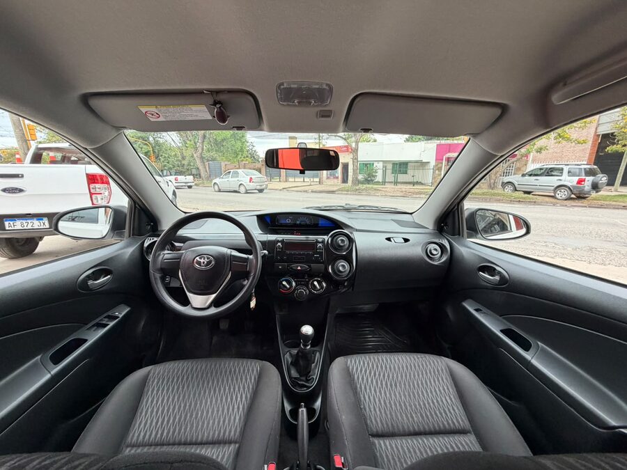 Etios 1,5 X 5 ptas M/T-2020