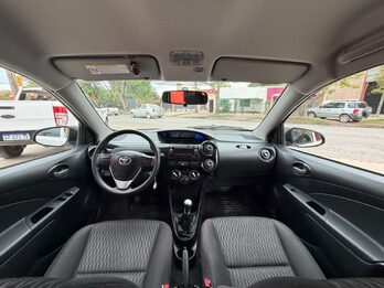 Etios 1,5 X 5 ptas M/T-2020