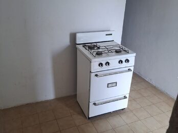ALQUILO DPTO INTERNO EN PLANTA ALTA ZONA FACULTAD UTN.