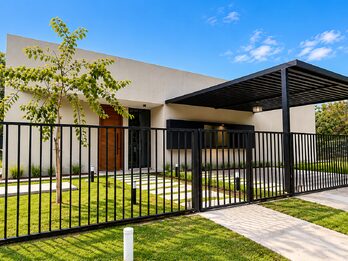 CASA | 4 AMBIENTES | GALERÍA | BARRIO PRIVADO | PISCINA | PUERTO URQUIZA