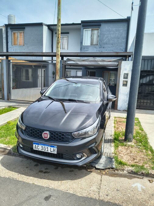 VENDO FIAT ARGO 2018