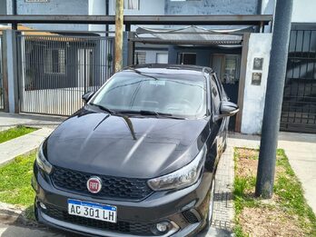 VENDO FIAT ARGO 2018