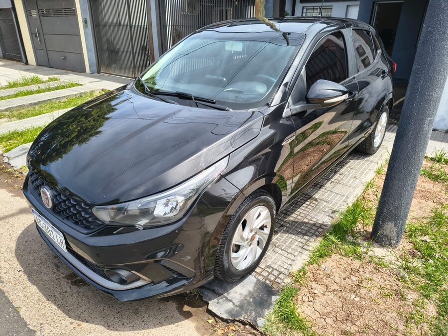 VENDO FIAT ARGO 2018