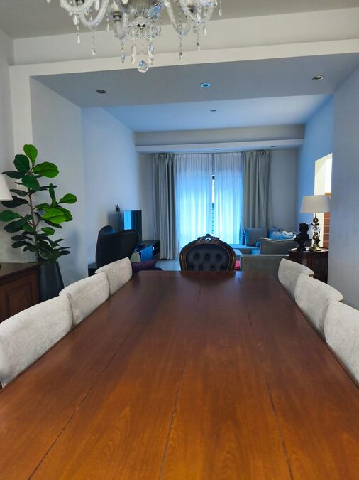 Casa 4 dormitorios zona Parque