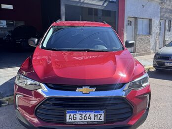 Tracker impecable permuto y financio