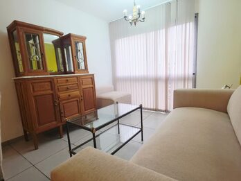 Departamento Amoblado + Cochera, calle Victoria y Corrientes