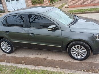 Volkswagen Voyage 2013