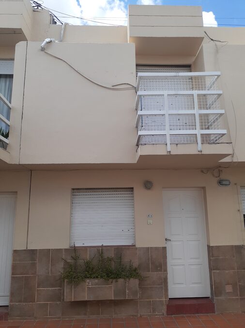 SE VENDE DÚPLEX CÉNTRICO EN COMPLEJO