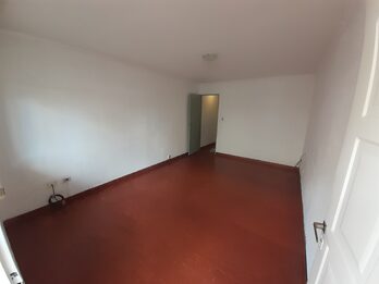 SE VENDE DÚPLEX CÉNTRICO EN COMPLEJO