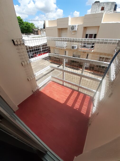 SE VENDE DÚPLEX CÉNTRICO EN COMPLEJO