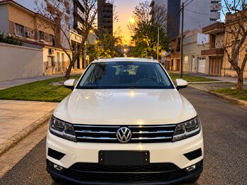 VOLKSWAGEN TIGUAN ALLSPACE 1.4T 250 TSI DSG 7 AS - AÑO 2.021