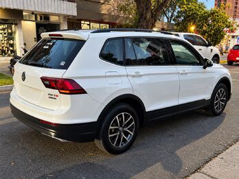 VOLKSWAGEN TIGUAN ALLSPACE 1.4T 250 TSI DSG 7 AS - AÑO 2.021