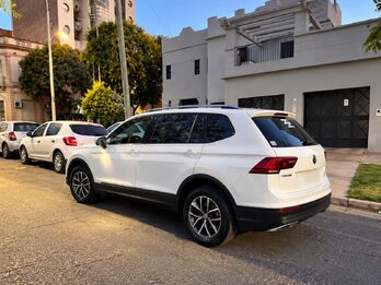 VOLKSWAGEN TIGUAN ALLSPACE 1.4T 250 TSI DSG 7 AS - AÑO 2.021