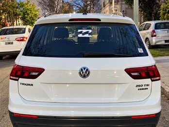 VOLKSWAGEN TIGUAN ALLSPACE 1.4T 250 TSI DSG 7 AS - AÑO 2.021