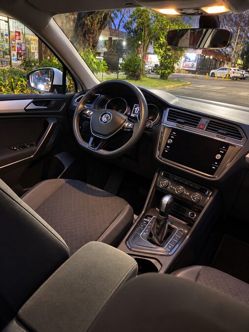VOLKSWAGEN TIGUAN ALLSPACE 1.4T 250 TSI DSG 7 AS - AÑO 2.021