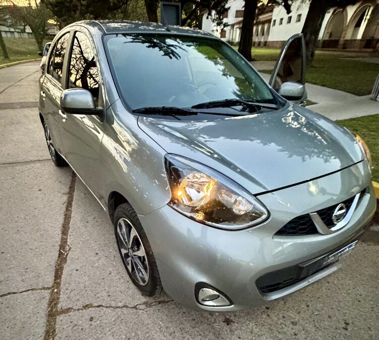 Nissan March Advance Mediatech Automático