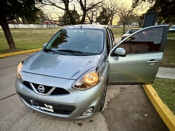 Nissan March Advance Mediatech Automático