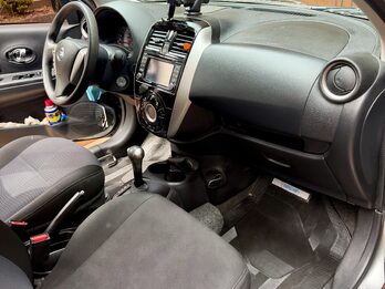 Nissan March Advance Mediatech Automático