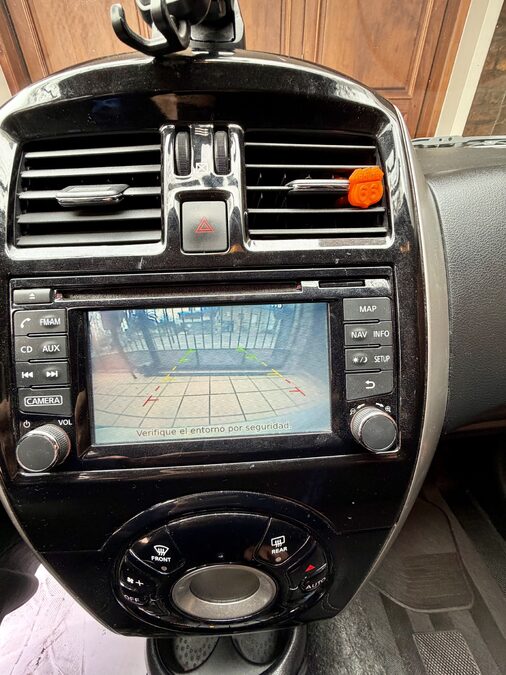 Nissan March Advance Mediatech Automático