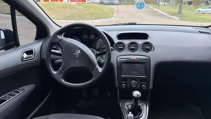 PEUGEOT  308 1.6  HDI ALLURE. Recibo vehículo de menor y mayor valor