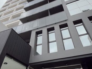 Alquiler Departamento 2 Dormitorios  Premium con cochera Zona Parque